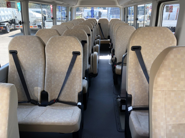 トヨタ コースター 小型 バス 2KG-GDB70(96390) 17枚目