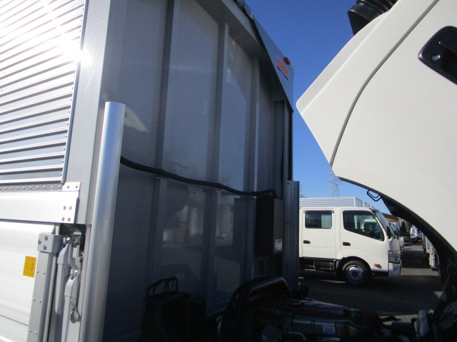 日野 デュトロ 小型 アルミウィング 2KG-XZU710M(96389) 29枚目