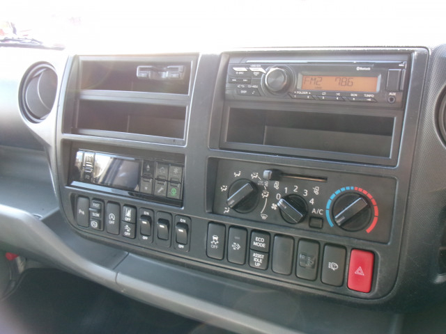 日野 デュトロ 小型 冷凍冷蔵バン 2KG-XZU712M(96392) 15枚目