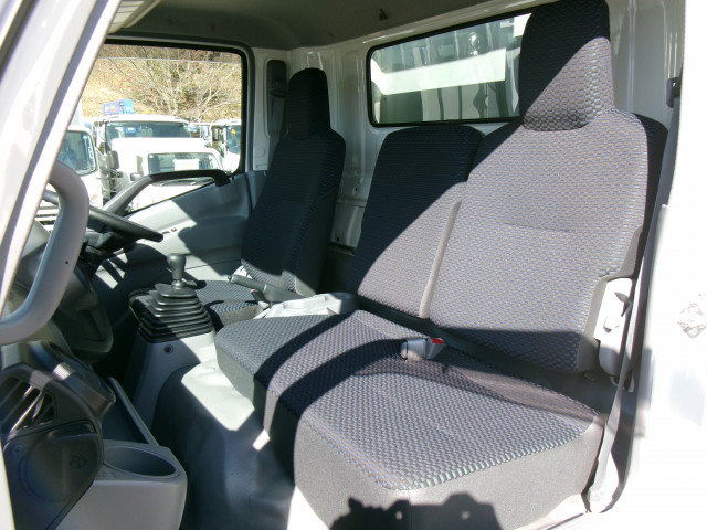 日野 デュトロ 小型 冷凍冷蔵バン 2KG-XZU712M(96392) 17枚目