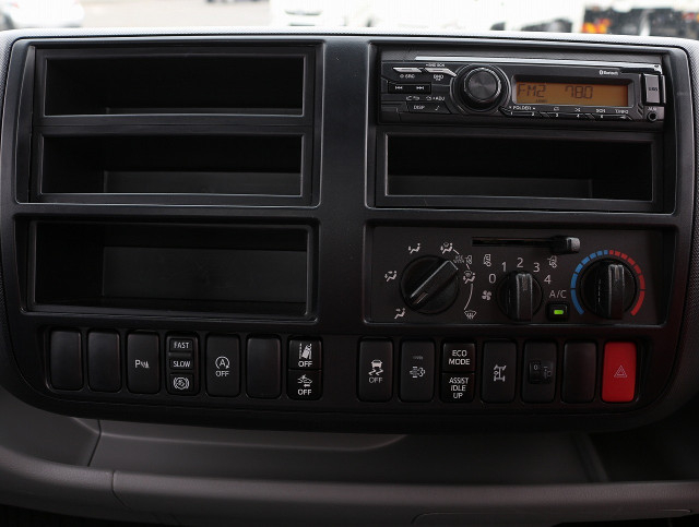 日野 デュトロ 小型 車載専用車 2RG-XZU722M(96394) 41枚目