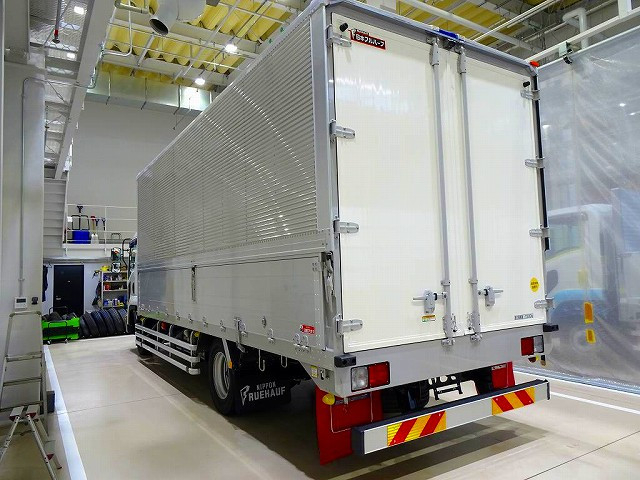 いすゞ フォワード 増トン アルミウィング 2RG-FTR90V2(96395) 4枚目