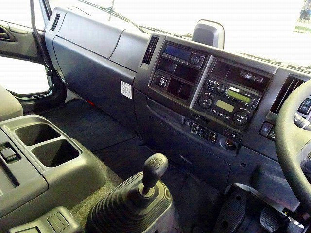 いすゞ フォワード 増トン アルミウィング 2RG-FTR90V2(96395) 10枚目