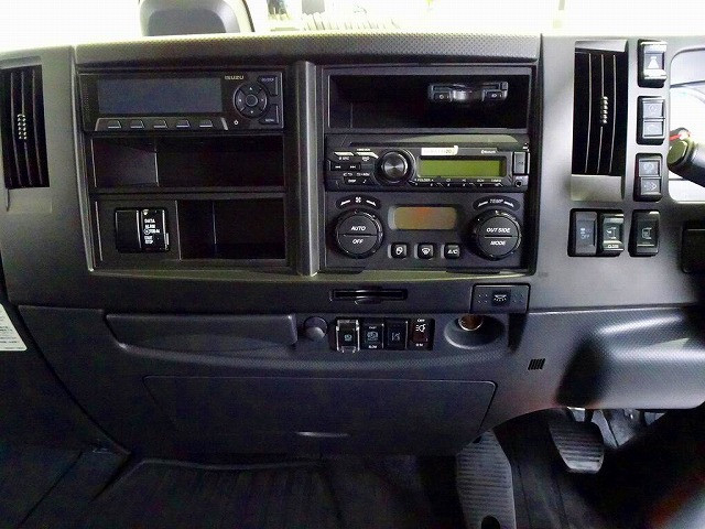 いすゞ フォワード 増トン アルミウィング 2RG-FTR90V2(96395) 11枚目