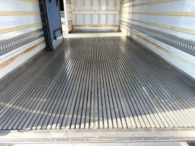 三菱ふそう ファイター 増トン 冷凍冷蔵バン 2KG-FK65FY(96397) 8枚目