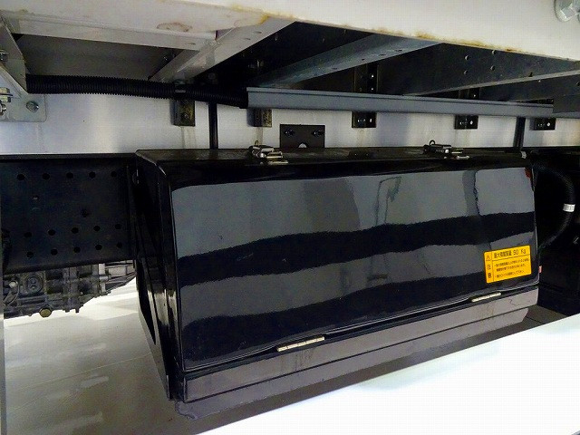 いすゞ フォワード 増トン アルミウィング 2RG-FTR90V2(96395) 42枚目