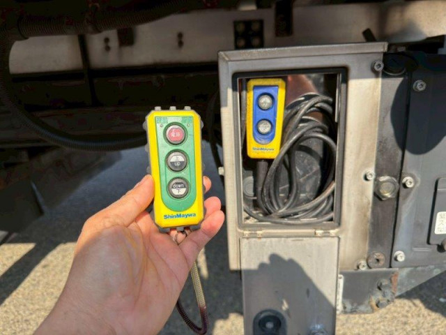 三菱ふそう ファイター 増トン 冷凍冷蔵バン 2KG-FK65FY(96397) 13枚目