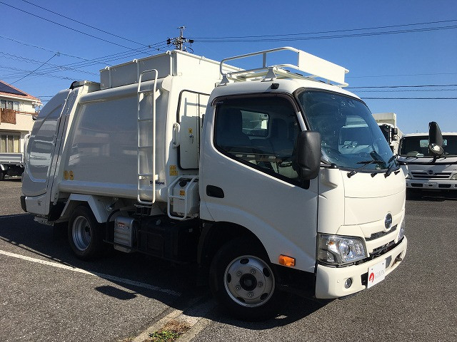日野 デュトロ 小型 塵芥車（プレス式） 2RG-XZU605X(96399) 3枚目
