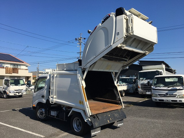 日野 デュトロ 小型 塵芥車（プレス式） 2RG-XZU605X(96399) 11枚目