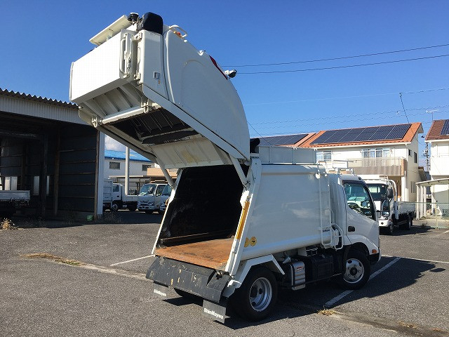 日野 デュトロ 小型 塵芥車（プレス式） 2RG-XZU605X(96399) 13枚目