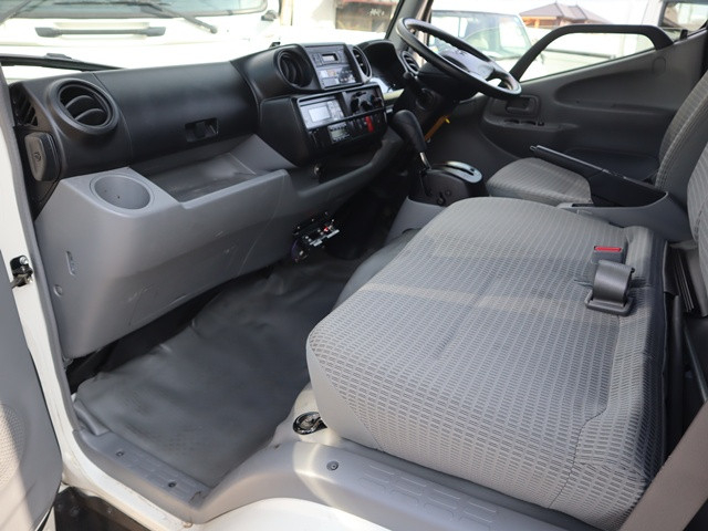 トヨタ ダイナ 小型 冷凍冷蔵バン QDF-KDY221(96398) 32枚目