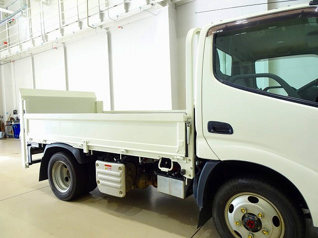 日野 デュトロ 小型 平ボディ 2KG-XZU675M(96400) 24枚目