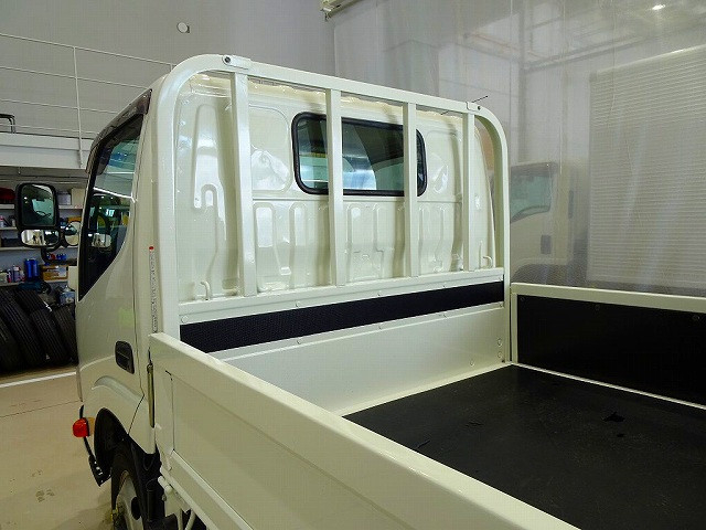 日野 デュトロ 小型 平ボディ 2KG-XZU675M(96400) 27枚目