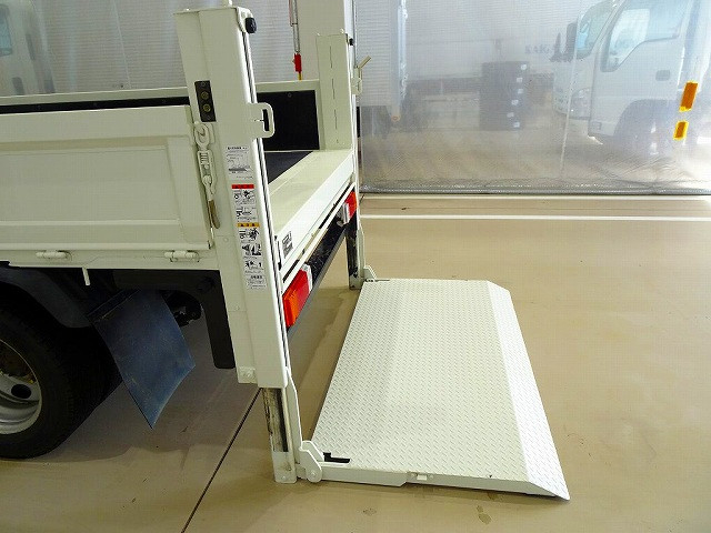 日野 デュトロ 小型 平ボディ 2KG-XZU675M(96400) 32枚目