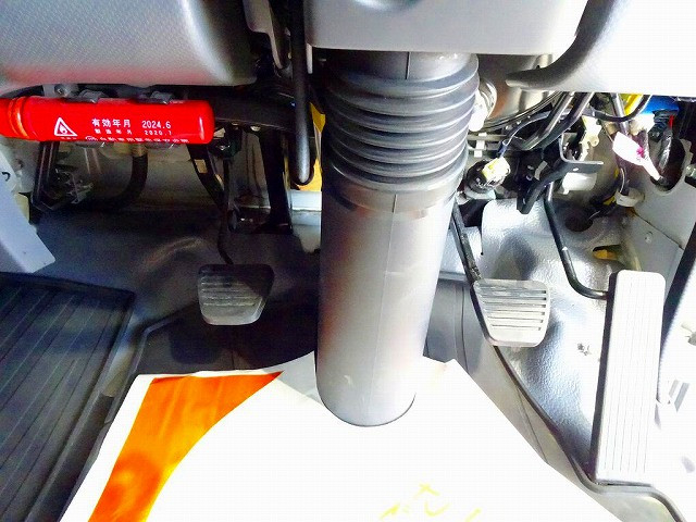 いすゞ エルフ 小型 アルミバン 2RG-NPS88AN(96402) 18枚目