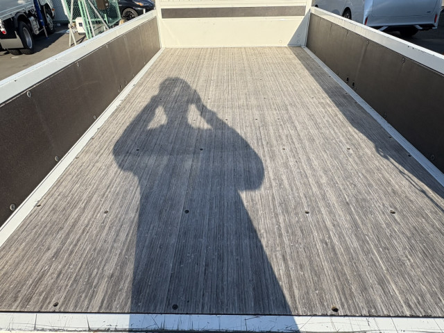 日野 デュトロ 小型 平ボディ 2RG-XZU605M(96405) 12枚目