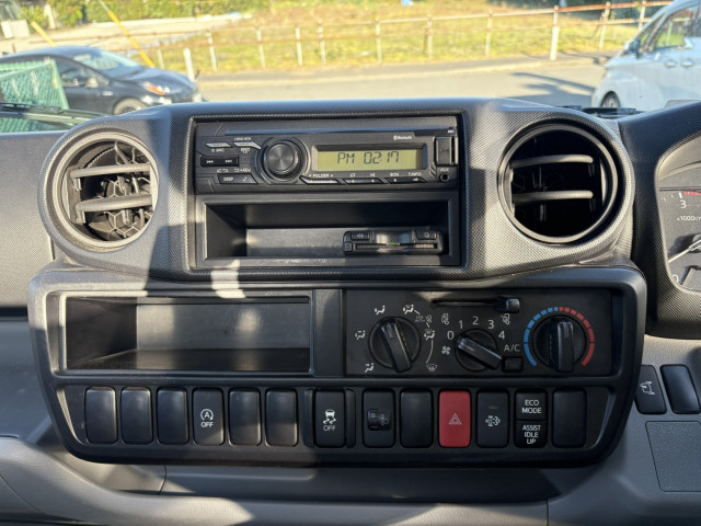 日野 デュトロ 小型 平ボディ 2RG-XZU605M(96405) 23枚目