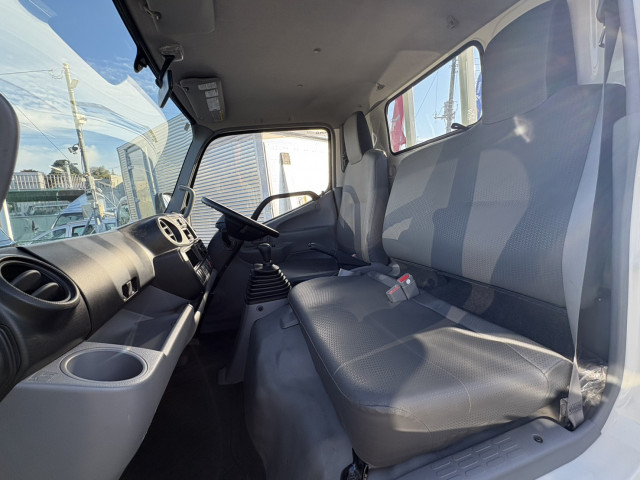 日野 デュトロ 小型 平ボディ 2RG-XZU605M(96405) 25枚目