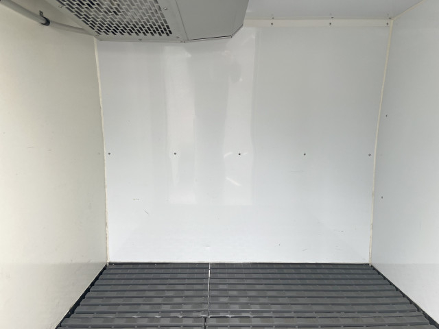 日産自動車 キャラバン 小型 冷凍冷蔵バン CBF-VR2E26(96407) 15枚目