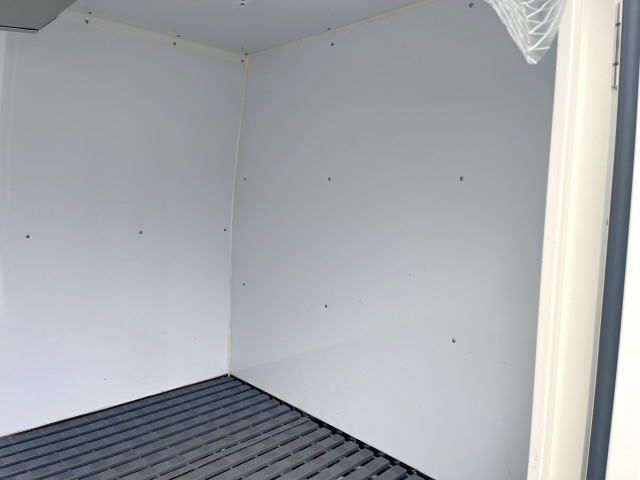 日産自動車 キャラバン 小型 冷凍冷蔵バン CBF-VR2E26(96407) 17枚目