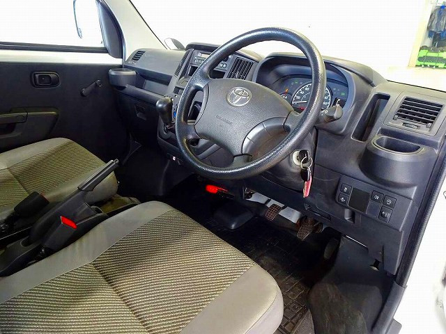 トヨタ タウンエース 小型 平ボディ 5BF-S413U(96461) 5枚目