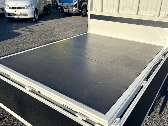 トヨタ ダイナ 小型 Wキャブ 2RG-XZU605(96465) 9枚目