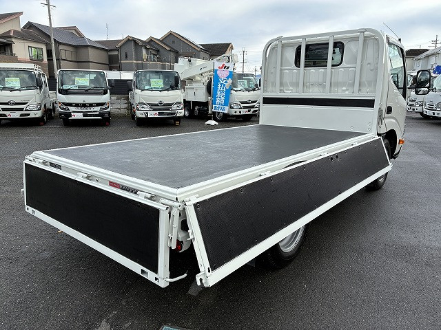 日野 デュトロ 小型 平ボディ 2RG-XZU605M(96464) 15枚目