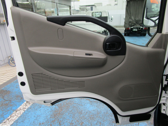 日産自動車 アトラス 小型 平ボディ CBF-SQ2F24(96469) 32枚目