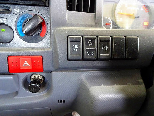 いすゞ エルフ 小型 平ボディ TRG-NHR85A(96471) 11枚目