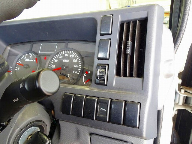 いすゞ エルフ 小型 平ボディ TRG-NHR85A(96471) 19枚目