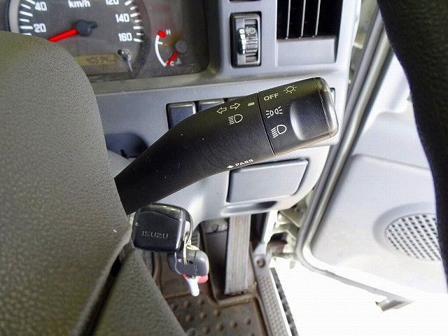 いすゞ エルフ 小型 平ボディ TRG-NHR85A(96471) 21枚目