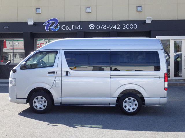 トヨタ ハイエース 小型 ライトバン CBF-TRH200K(96473) 3枚目