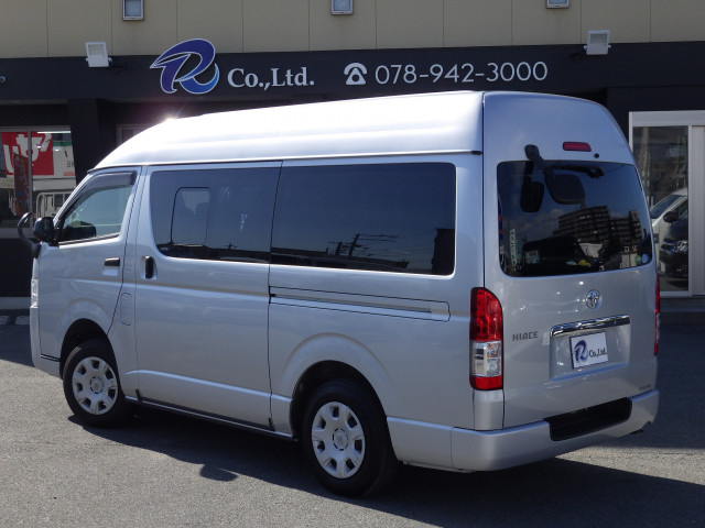 トヨタ ハイエース 小型 ライトバン CBF-TRH200K(96473) 4枚目