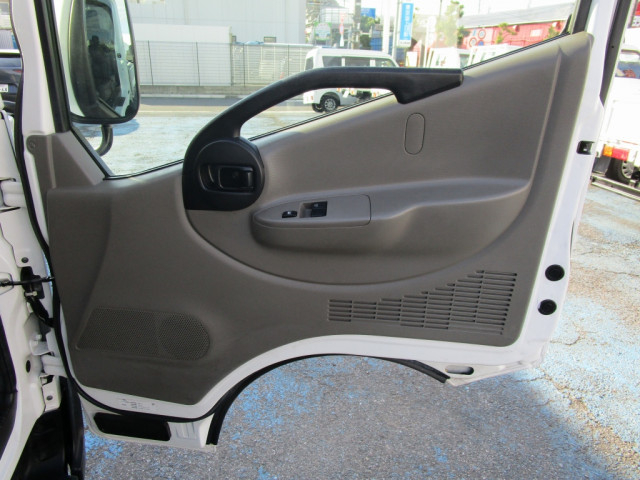 日産自動車 アトラス 小型 平ボディ CBF-SQ2F24(96472) 38枚目