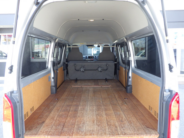 トヨタ ハイエース 小型 ライトバン CBF-TRH200K(96473) 22枚目