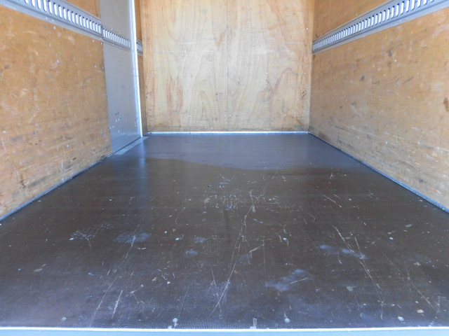 トヨタ ダイナ 小型 アルミバン TPG-XZU605(96474) 11枚目