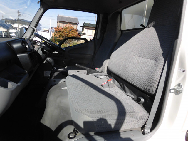 トヨタ ダイナ 小型 アルミバン TPG-XZU605(96474) 33枚目