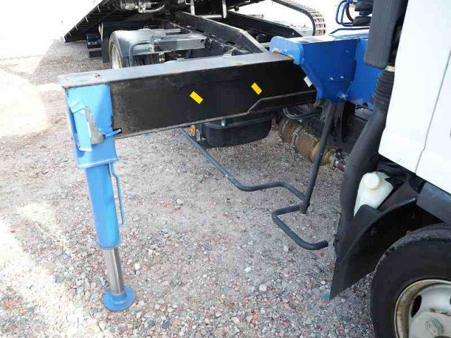 いすゞ エルフ 小型 車載専用車 TRG-NPR85AN(96476) 9枚目