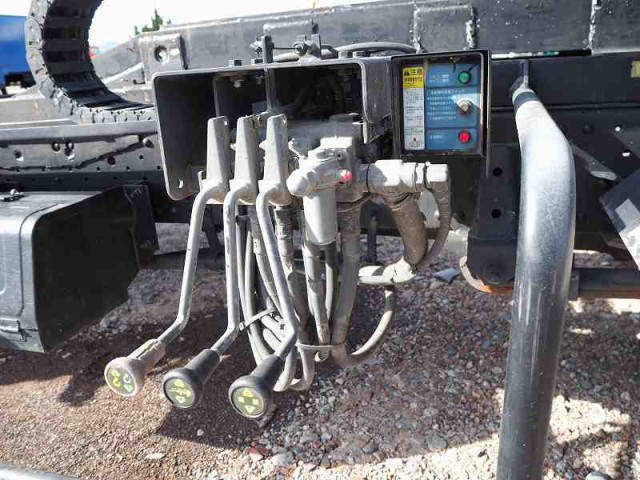 いすゞ エルフ 小型 車載専用車 TRG-NPR85AN(96476) 34枚目