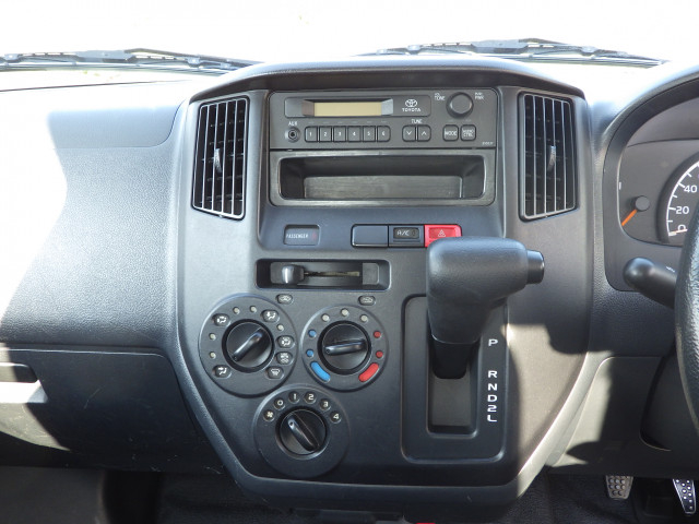 トヨタ ライトエース 小型 平ボディ DBF-S402U(96477) 9枚目