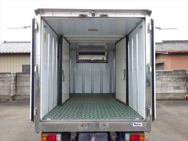 日野 デュトロ 小型 冷凍冷蔵バン TPG-XZC605M(96481) 12枚目