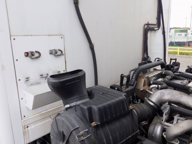 いすゞ フォワード 中型 冷凍冷蔵バン 2PG-FRR90S2(96482) 48枚目