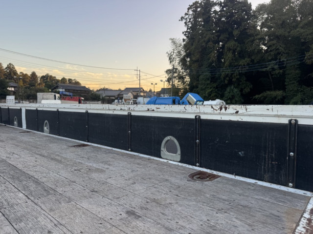 いすゞ フォワード 中型 クレーン付き 2PG-FRR90S1(96483) 11枚目