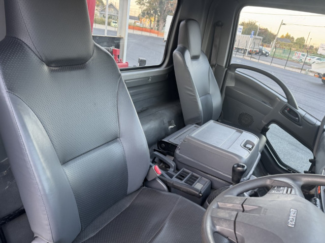 いすゞ フォワード 中型 クレーン付き 2PG-FRR90S1(96483) 30枚目