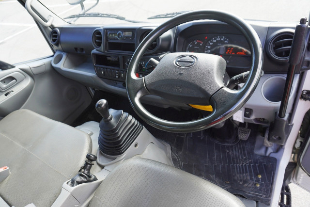 日野 デュトロ 小型 土砂ダンプ TKG-XZU610T(96485) 3枚目