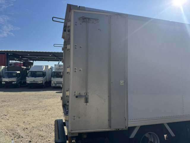 日野 デュトロ 小型 アルミバン TPG-XZC605M(96487) 16枚目