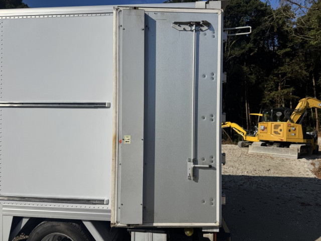 日野 デュトロ 小型 アルミバン TPG-XZC605M(96487) 17枚目