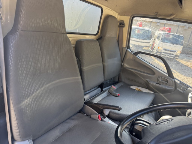 日野 デュトロ 小型 アルミバン TPG-XZC605M(96487) 23枚目