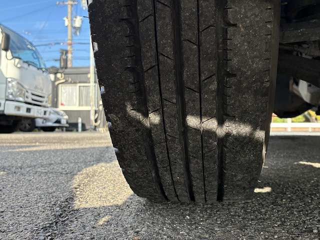 いすゞ エルフ 小型 平ボディ TRG-NJR85A(96492) 33枚目