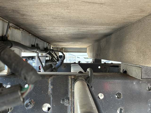 いすゞ エルフ 小型 平ボディ TRG-NJR85A(96492) 34枚目